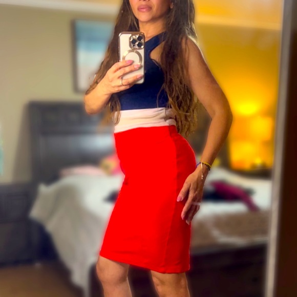 Color block dress - Picture 2 of 7